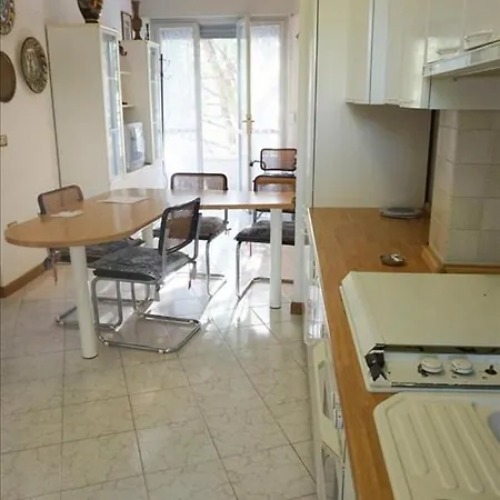 Viale Bologna 3° Piano Appartement *