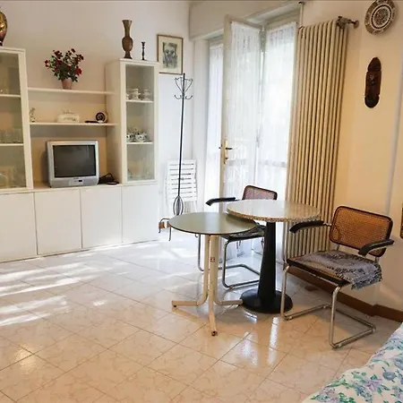 Viale Bologna 3° Piano Milano Marittima